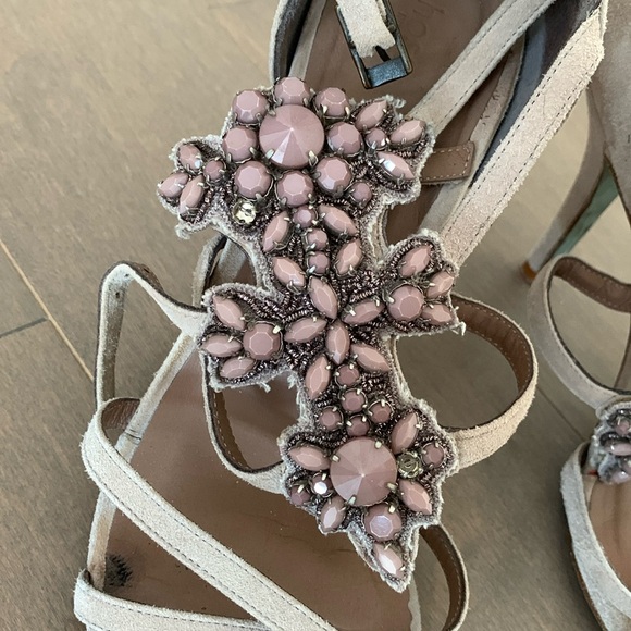 HOSS INTROPIA Elegant Taupe Heels - Picture 15 of 16